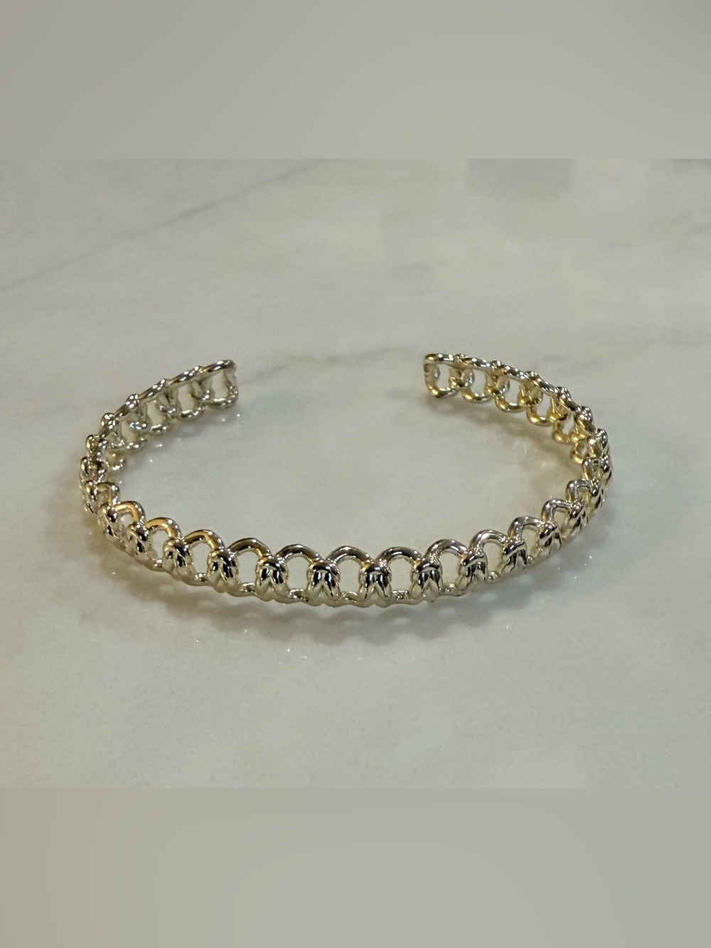 Kendra Scott Grier Gold Chain Link Cuff Bracelet 14K Gold Plated w jewelry bag